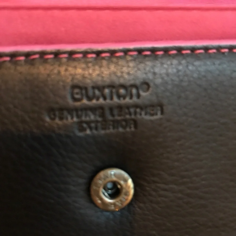 NWOT Button wallet and phone carrier/case